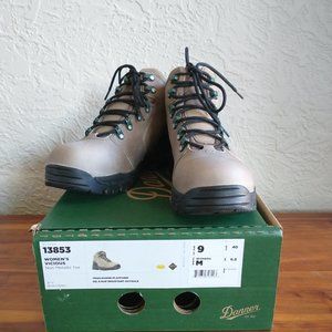 DANNER® WOMEN'S VICIOUS BROWN COMPOSITE TOE (NMT) WORK HIKING BOOT 13853…